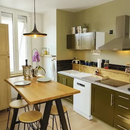 Au Ptit Bouchon - Stationnement Gratuit Dans La Rue Appartement Reims Buitenkant foto