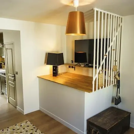 Au Ptit Bouchon - Stationnement Gratuit Dans La Rue Appartement Reims Buitenkant foto